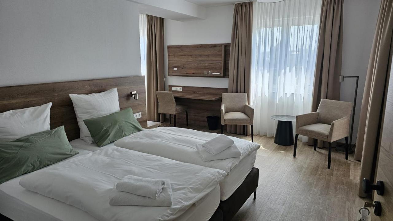 Landhotel Imhof Neuhof  ภายนอก รูปภาพ
