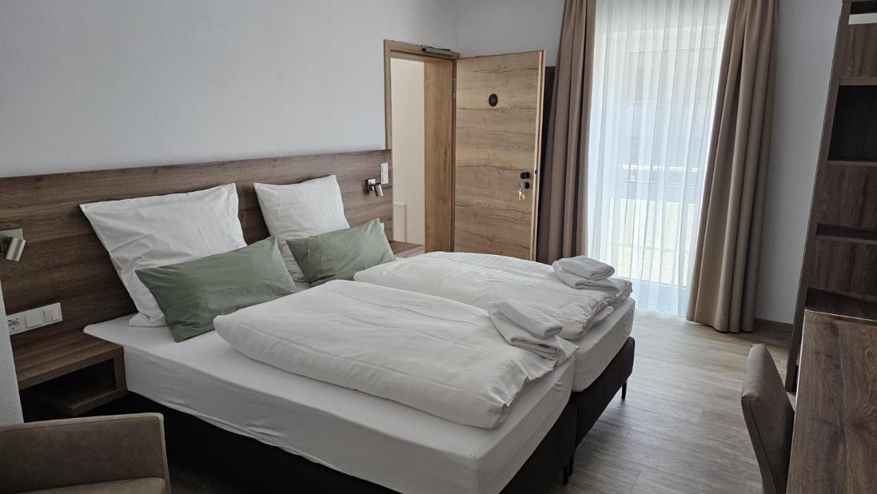Landhotel Imhof Neuhof  ภายนอก รูปภาพ